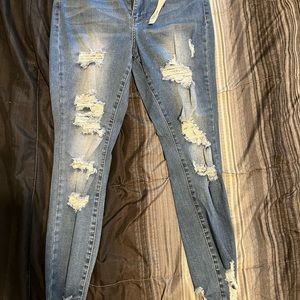 Curvy high rise ripped jeans